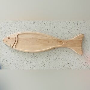 Wooden Fish-Shaped Charcuterie Board